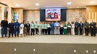 13ª Sessão é marcada com homenagens e votação de importantes proposições  