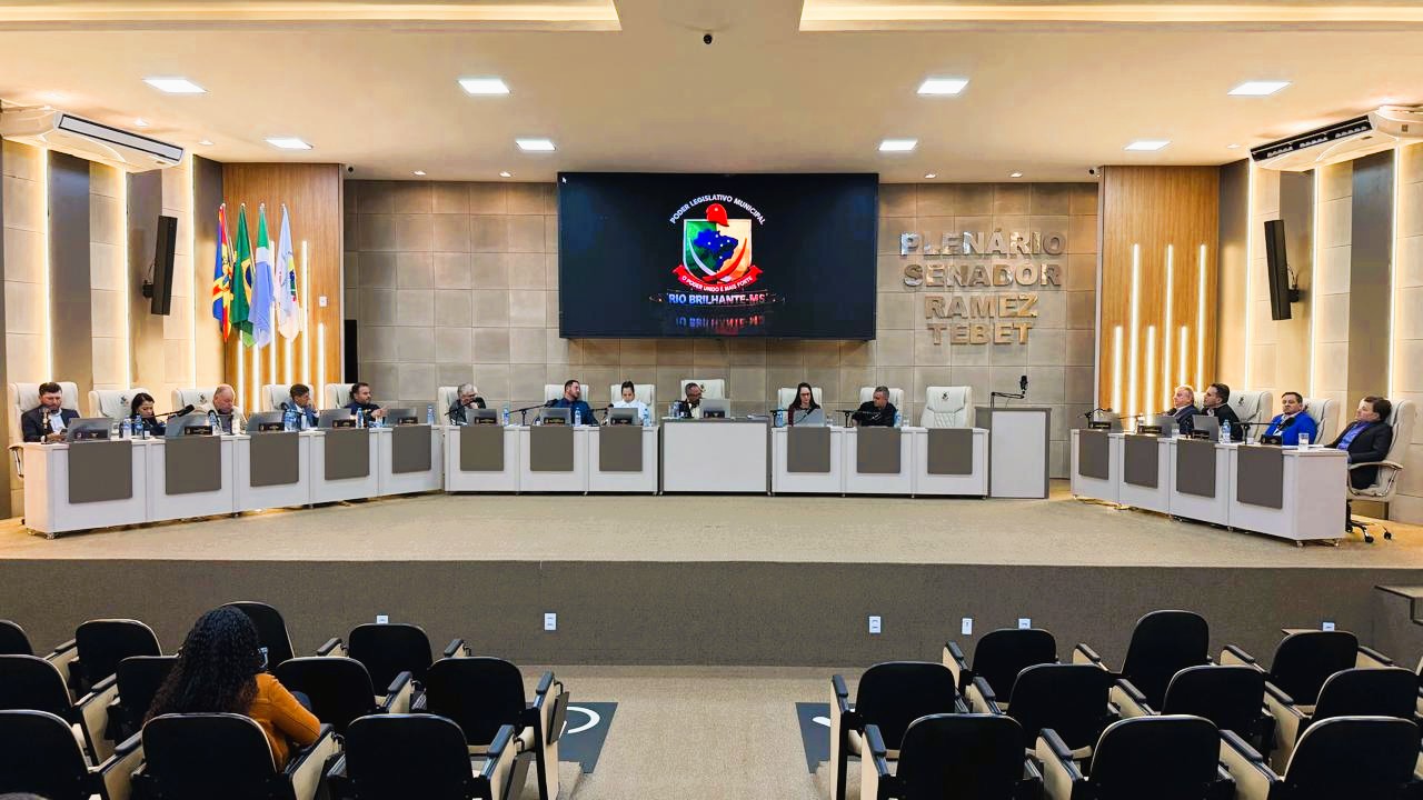 Câmara aprova projetos visando modernização administrativa, transparência e serviços públicos 